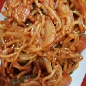 牛乳をたっぷり＊焼きそば麺のナポリタン